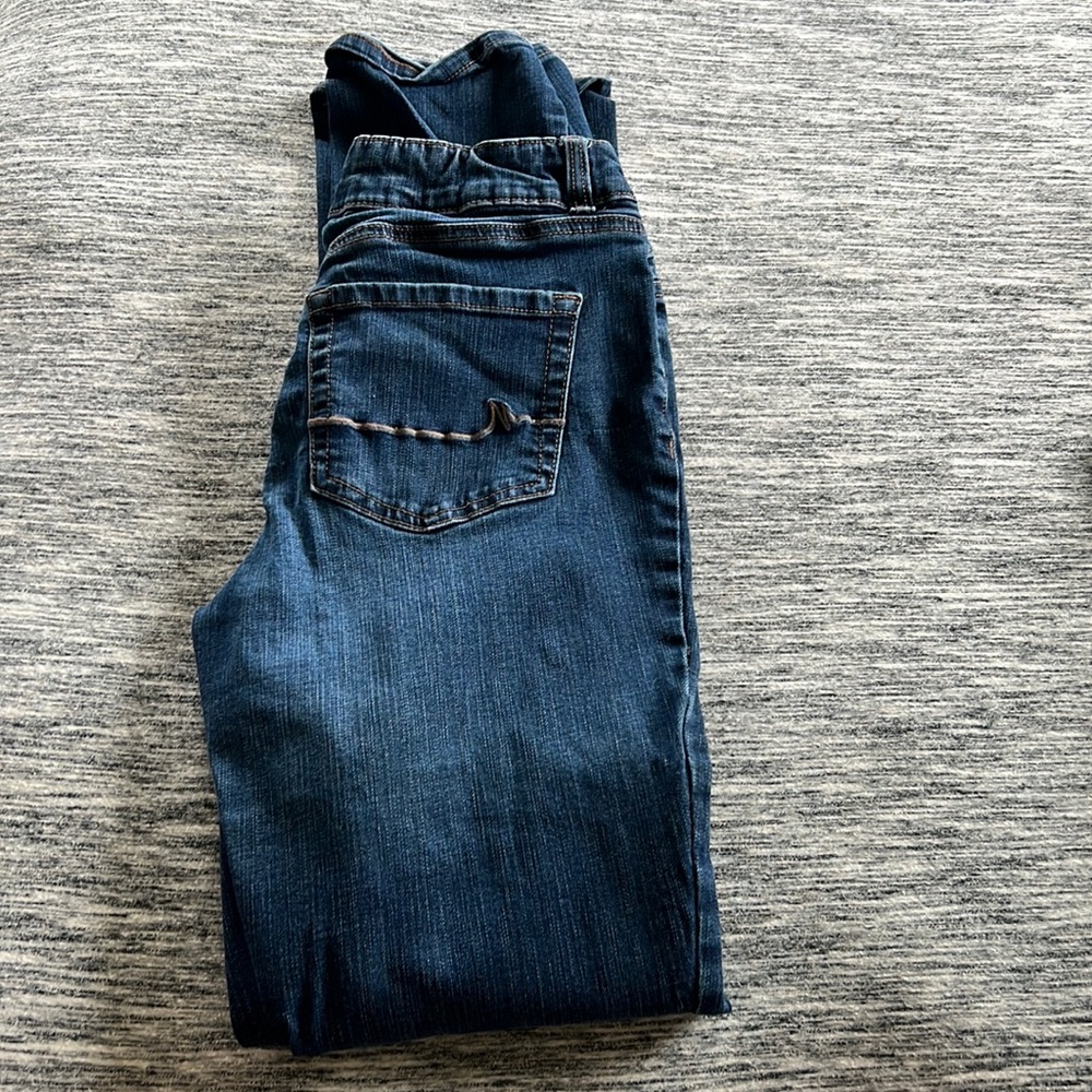 don’t fit. condition great, size 4 long, brand: maurices. only wore few times.